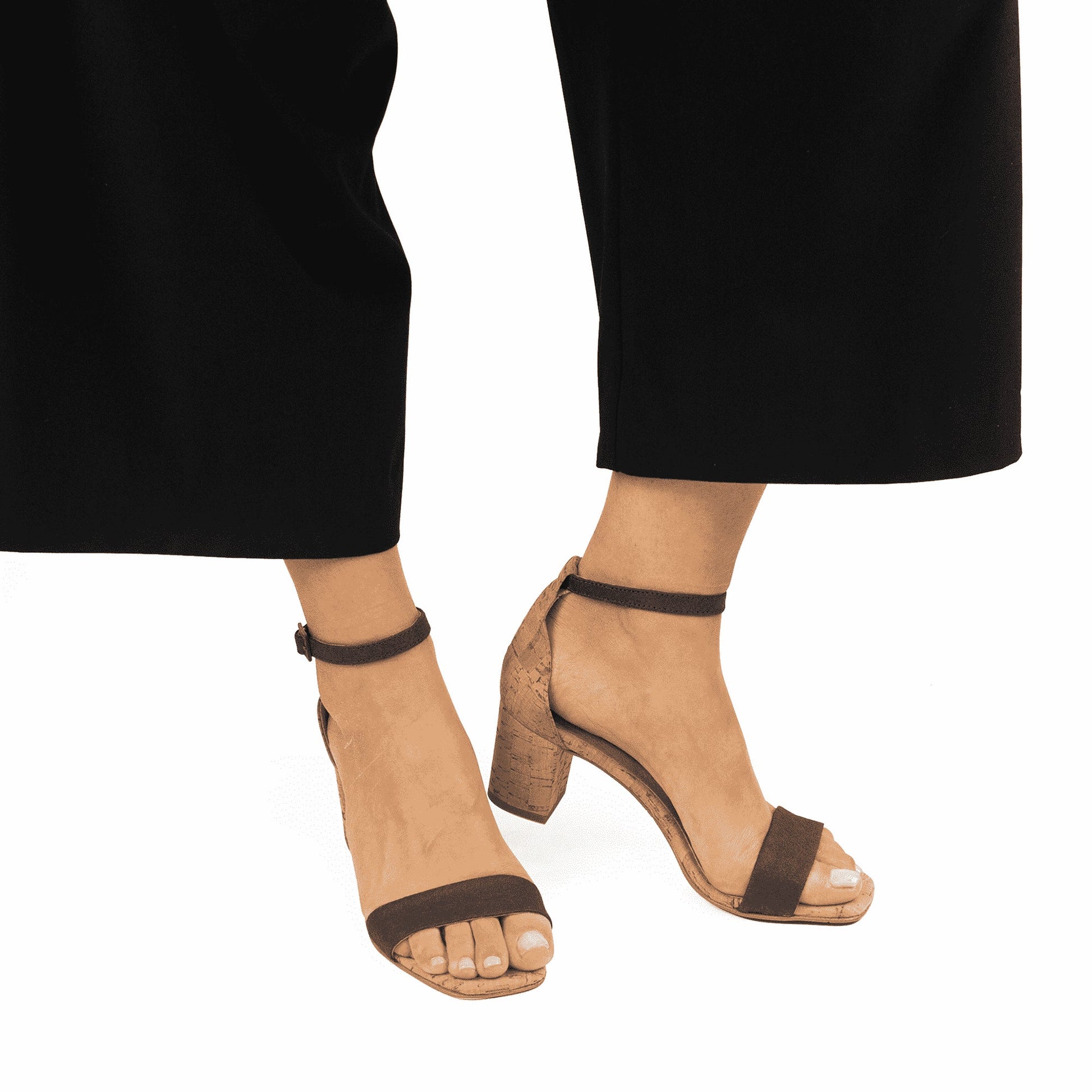 Casual pants wearing heels shoes | NAE Shop