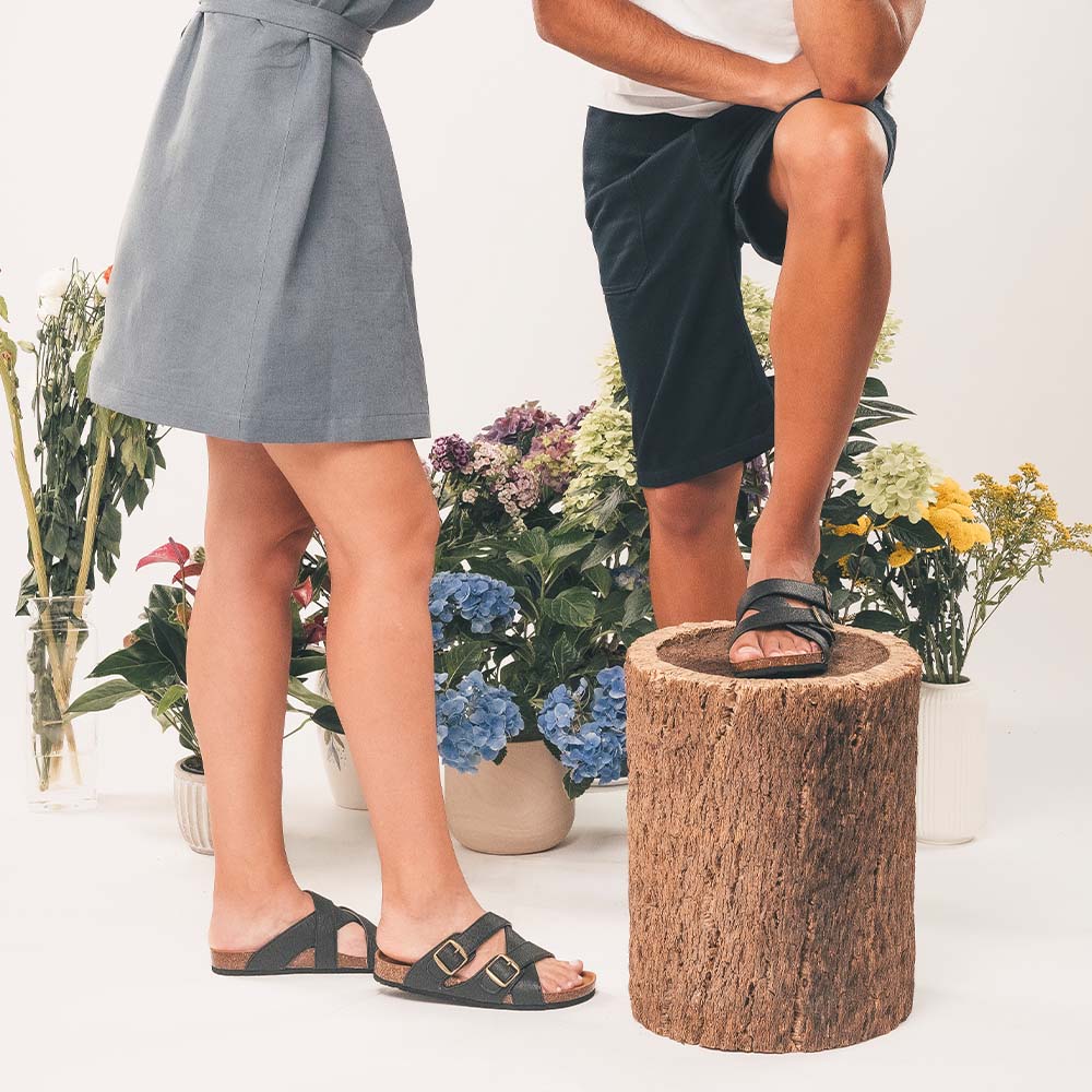 Vegane Unisex-Sandalen gepolstert flache verstellbar überkreuzter Riemen Piñatex | NAE